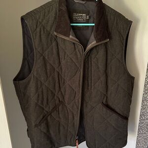 J. Crew Men's Charcoal Quilted Vest